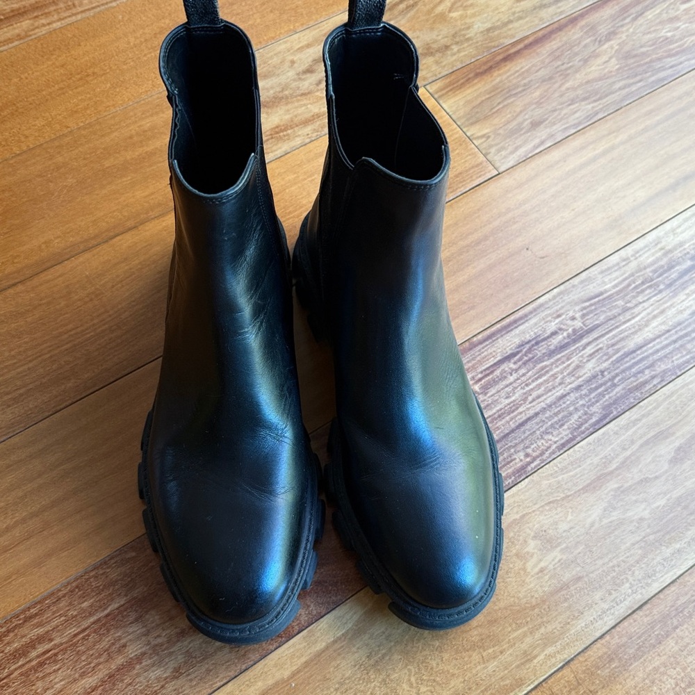 Michael Kors Black Leather Footwear